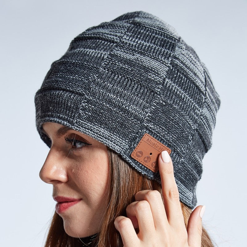 BeenieTunes™ - Stylish Beenie with Bluetooth